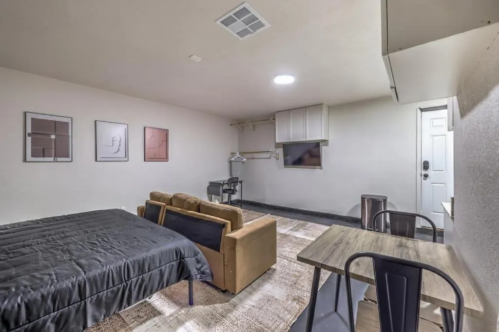 בית נופש לאס וגאס Elegant Private Studio Sleeps 4! 10Min To Strip!